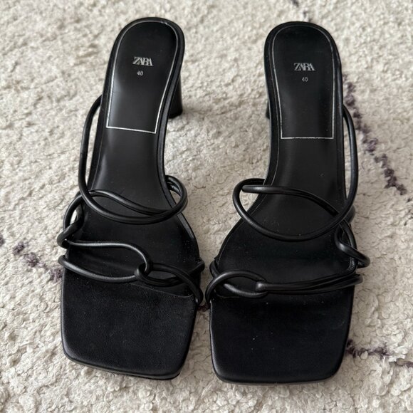 Zara Strappy Black Small Block Heel size 9 - Picture 3 of 5